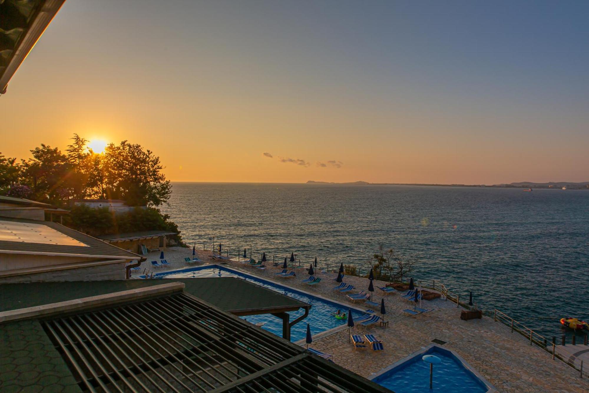Luxury Villa 4 Вльора Екстер'єр фото